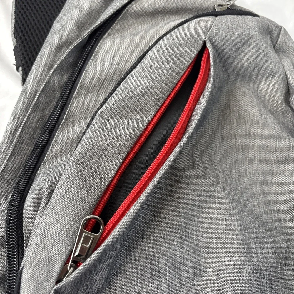 Outdoor Master Crossbody Bag Gray Black Travel Thick Strap Zipper Close‎ Pockets